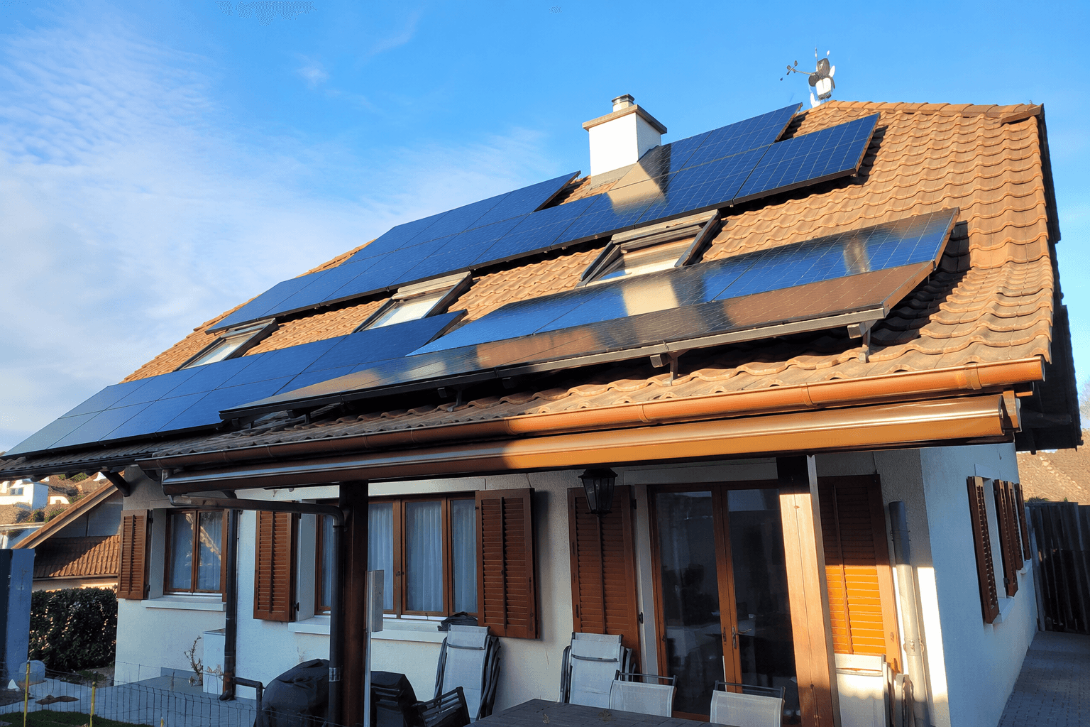 Roof photovoltaic panels in Möhlin AG